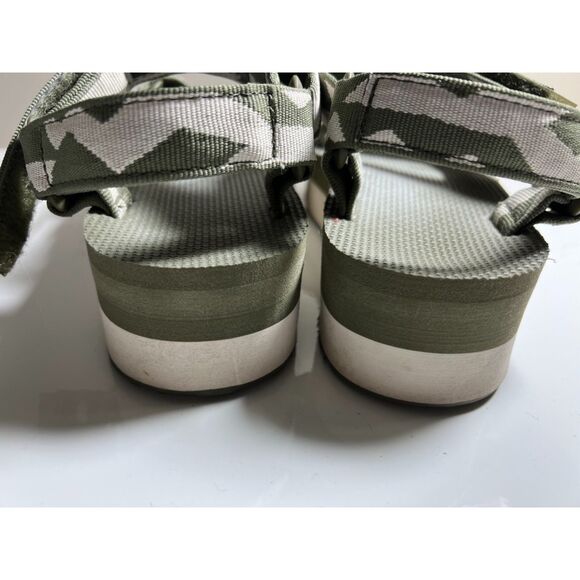 Teva Flatform Universal Sport sandal. Size 8 (W). - Picture 4 of 8